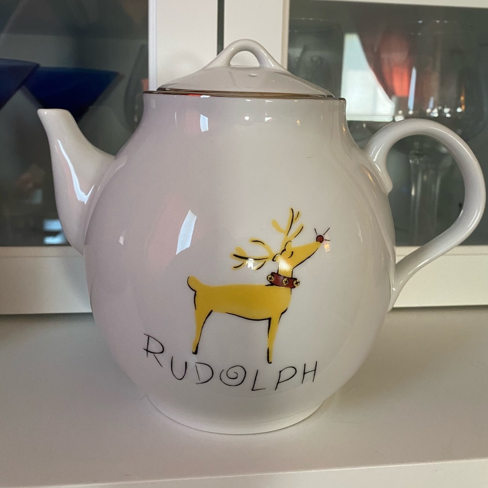 Retired Pottery Barn Reindeer China teapot with lid